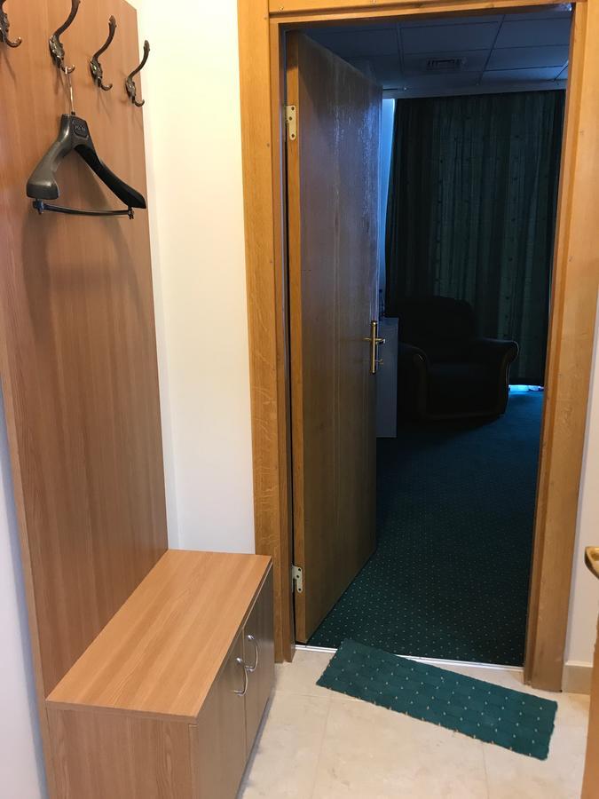 Apartament In Regim Hotelier Bacău Екстериор снимка