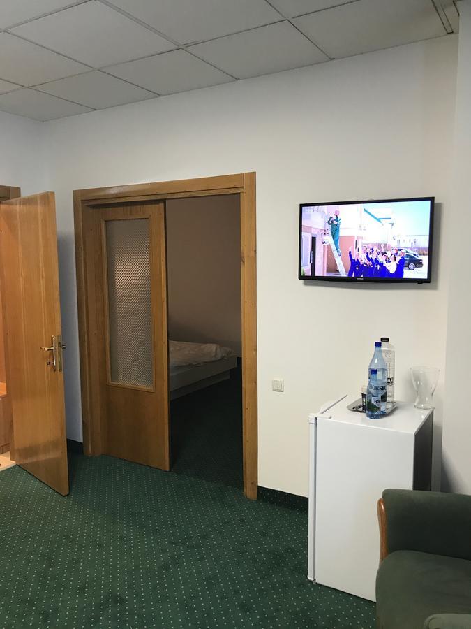Apartament In Regim Hotelier Bacău Екстериор снимка