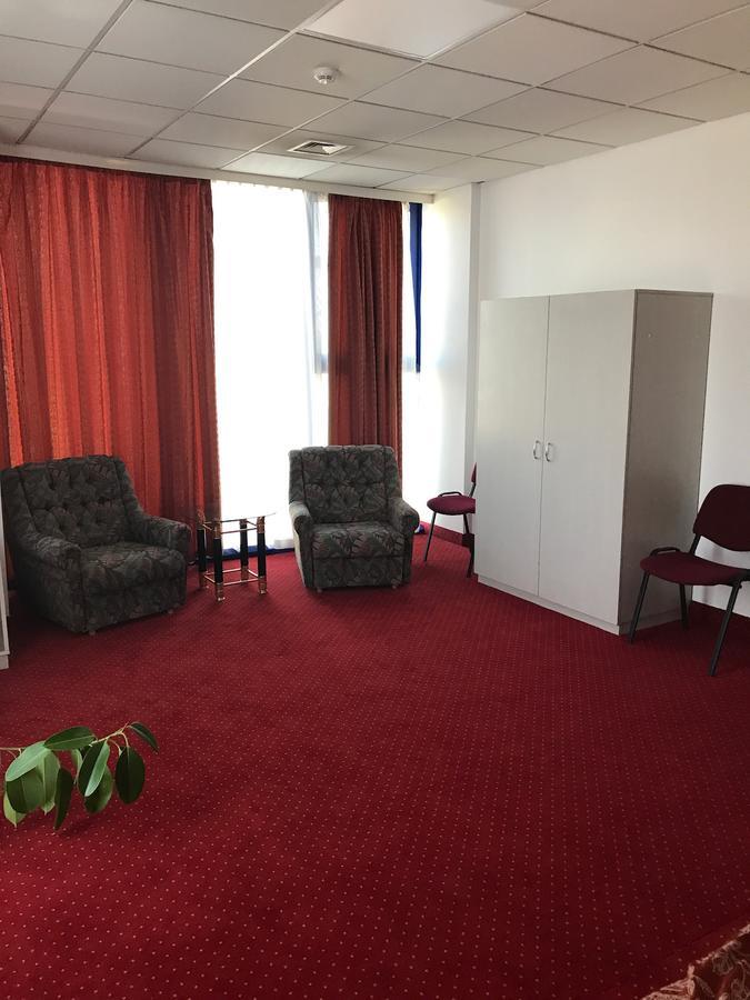Apartament In Regim Hotelier Bacău Екстериор снимка