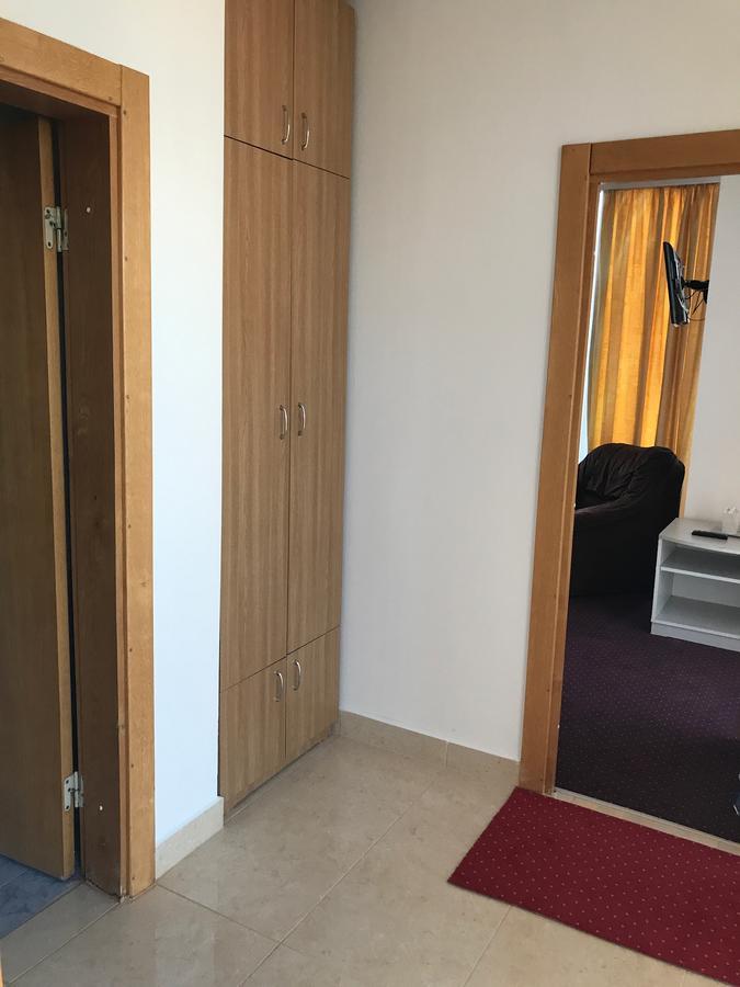 Apartament In Regim Hotelier Bacău Екстериор снимка