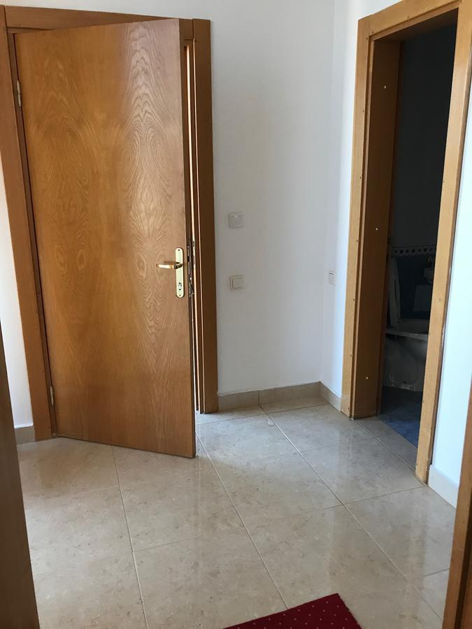 Apartament In Regim Hotelier Bacău Екстериор снимка